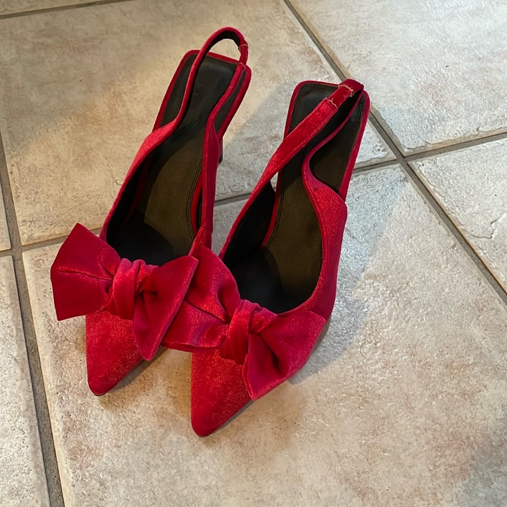 ASOS pink bow heels! Size 7.5/8 US